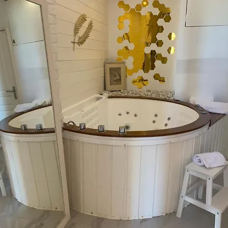 New & - Centre - Croisette (adults Only) *